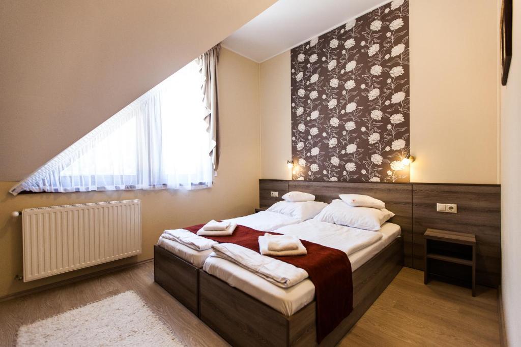 Bed and Breakfast Piroska Csarda Es Panzio Siófok Pokoj fotografie