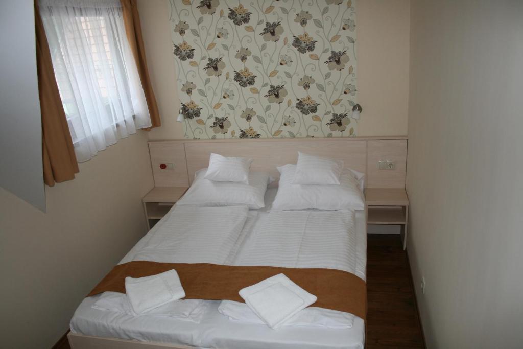 Bed and Breakfast Piroska Csarda Es Panzio Siófok Exteriér fotografie